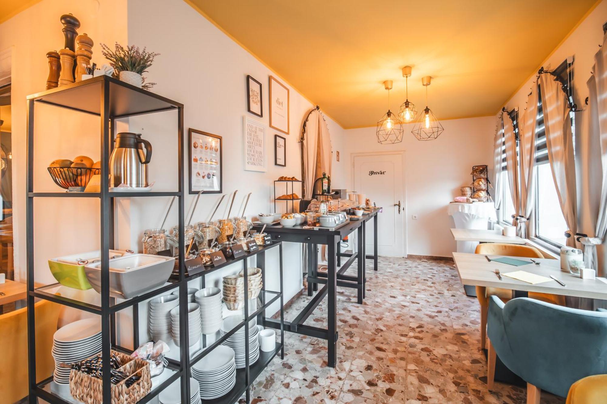 Boutiquehotel Caravella Velden By S4Y เวลเดน อัม เวิร์ทเทอร์ซี ภายนอก รูปภาพ