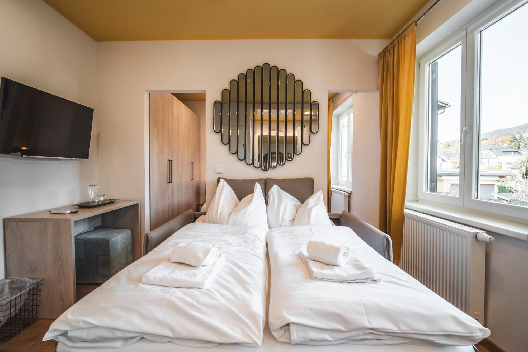 Boutiquehotel Caravella Velden By S4Y เวลเดน อัม เวิร์ทเทอร์ซี ภายนอก รูปภาพ
